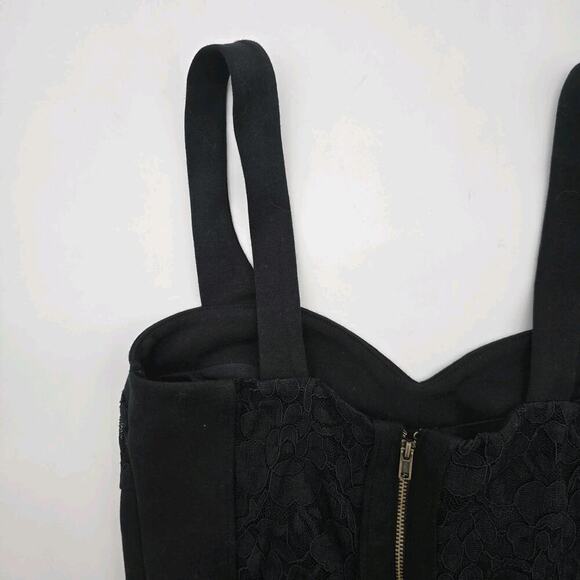 By Anthropologie Top Womens XS Black Tank Cropped Zip Back Corset Knit Lace - Picture 7 of 12